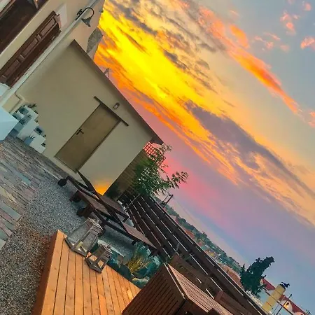 Acacia Villa