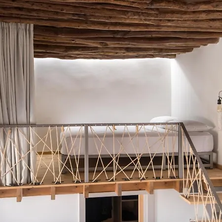 Acacia Villa *