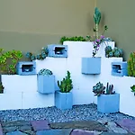 Acacia Villa *