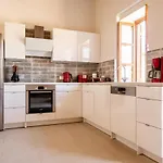 Villa Acacia *